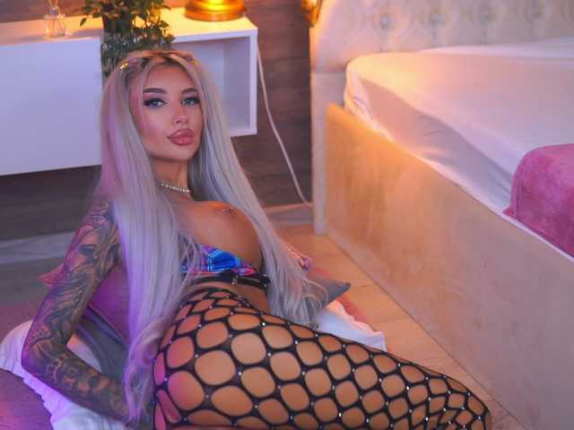  JuicyJessye chat room