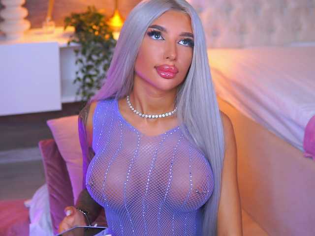 JuicyJessye live cam on BongaCams