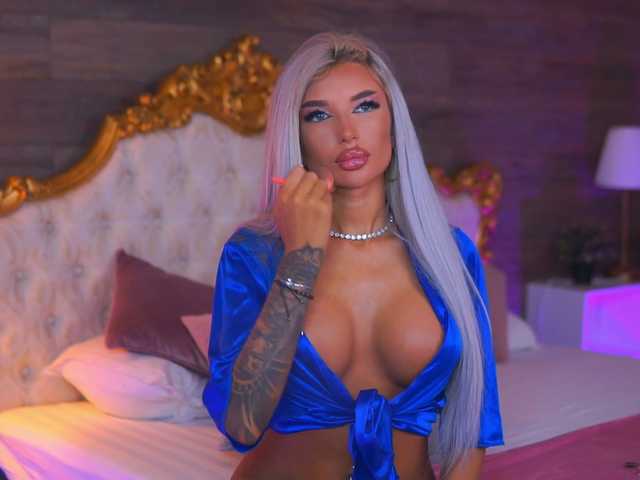 JuicyJessye live cam on BongaCams