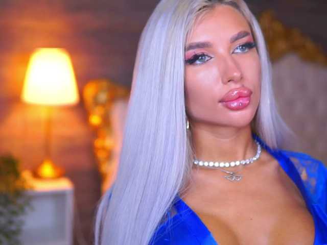 JuicyJessye live cam on BongaCams