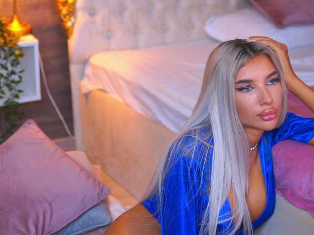 JuicyJessye live cam on BongaCams
