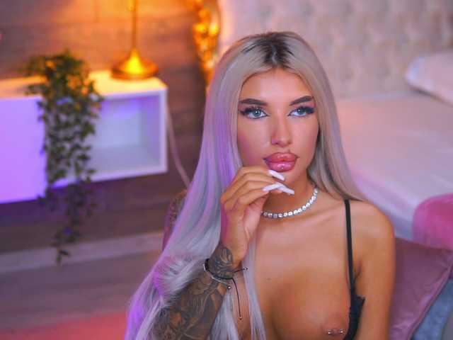 JuicyJessye live cam on BongaCams