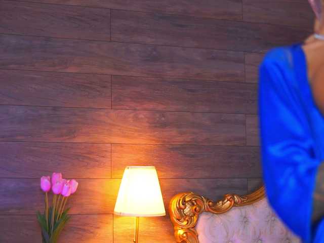 JuicyJessye live cam on BongaCams