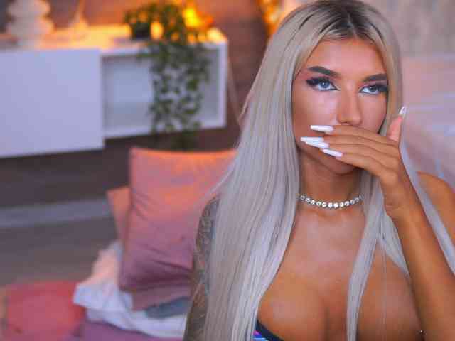 JuicyJessye Sex Cam Show