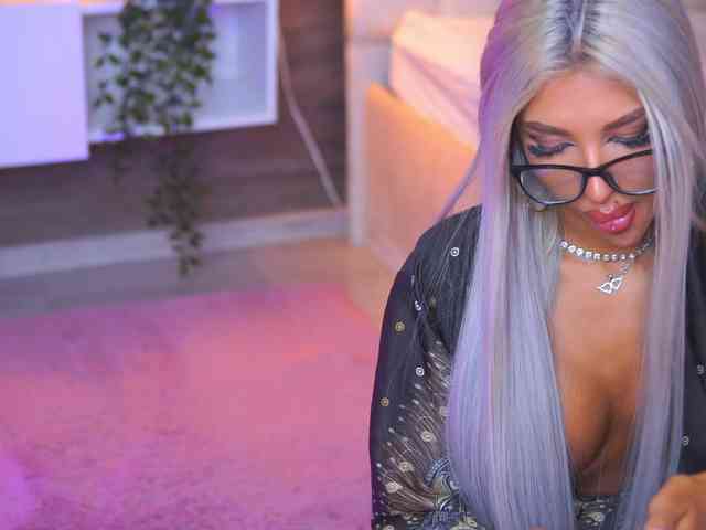 JuicyJessye JuicyJessye