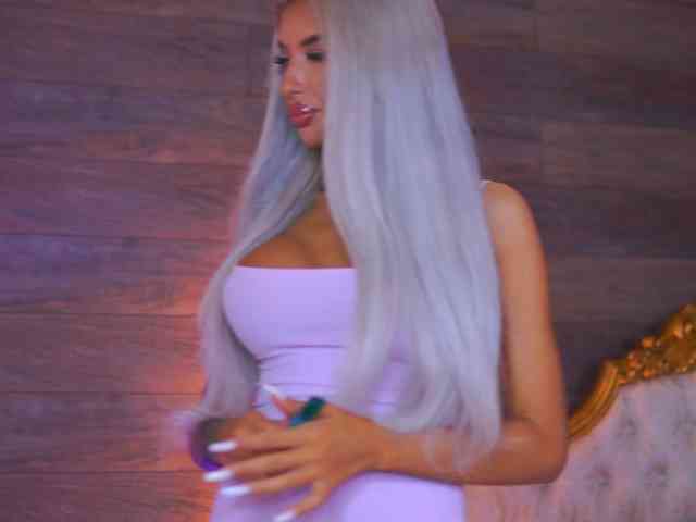 JuicyJessye webcam