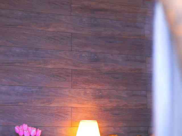 JuicyJessye webcam