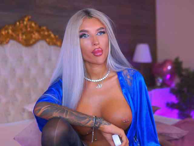 JuicyJessye webcam