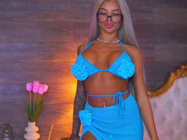 JuicyJessye Sex Cam Show