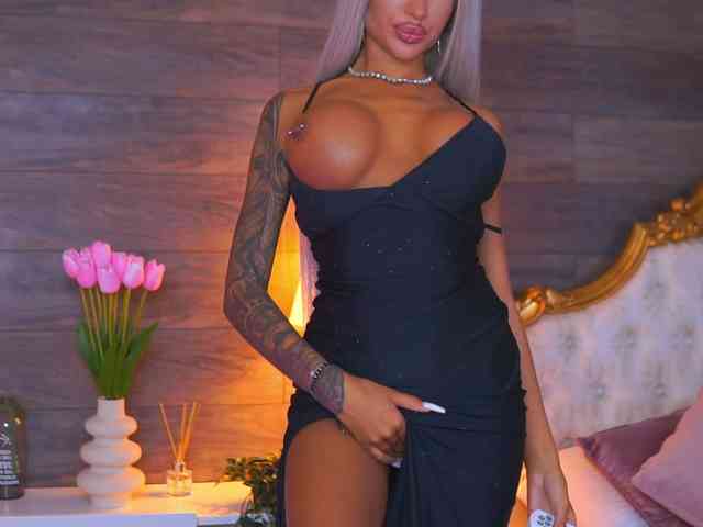 JuicyJessye webcam