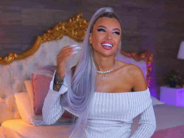 JuicyJessye webcam