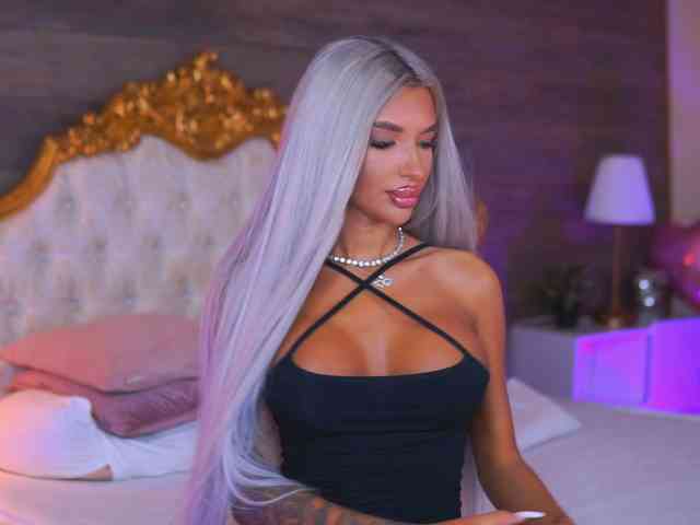 JuicyJessye webcam