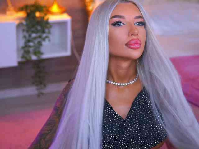 JuicyJessye webcam