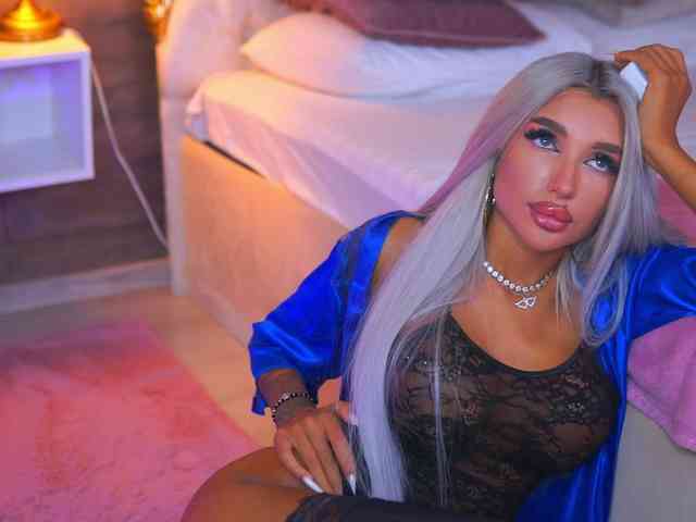 JuicyJessye webcam