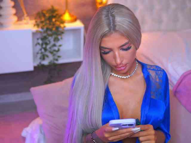 JuicyJessye webcam