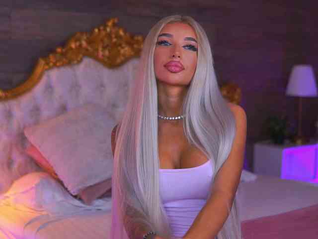 JuicyJessye webcam