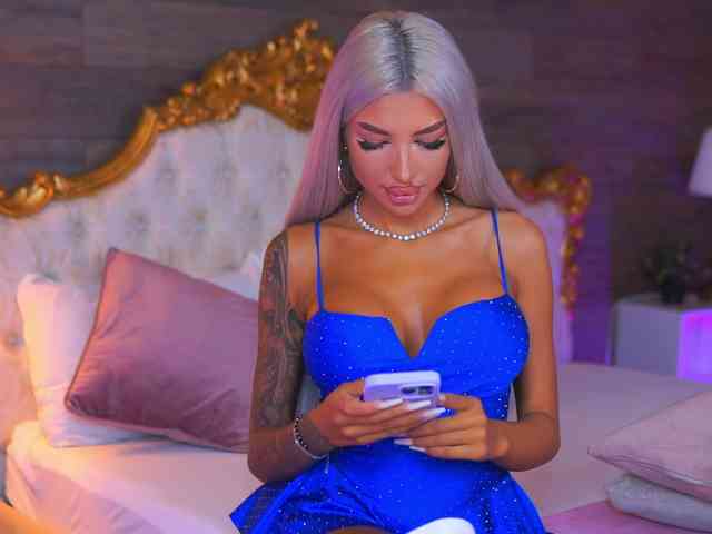 JuicyJessye webcam
