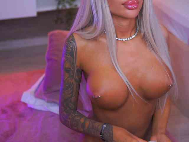 JuicyJessye Sex Cam Show