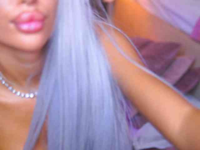 JuicyJessye webcam
