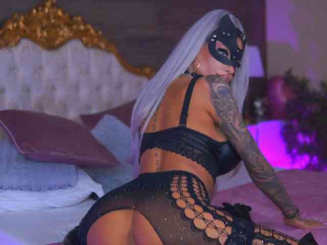 JuicyJessye webcam