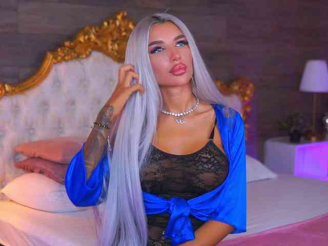 JuicyJessye webcam
