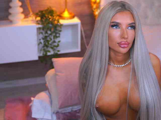 JuicyJessye Sex Cam Show