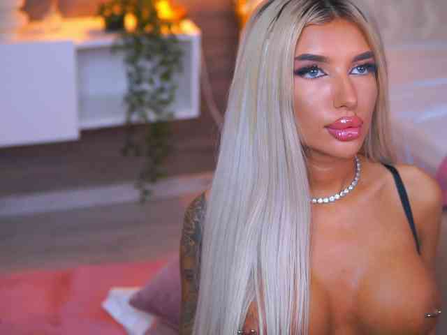 JuicyJessye Sex Cam Show