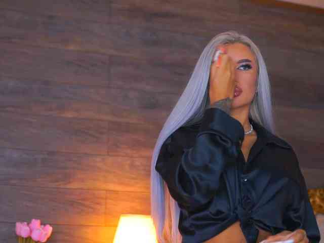 JuicyJessye webcam