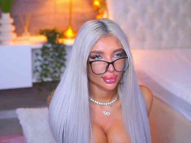 JuicyJessye JuicyJessye