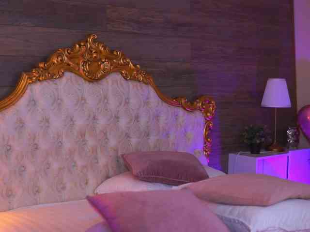 JuicyJessye webcam