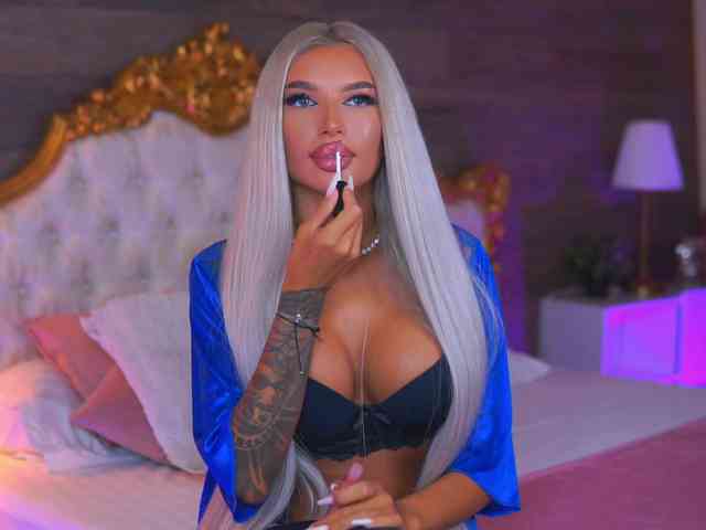 JuicyJessye webcam