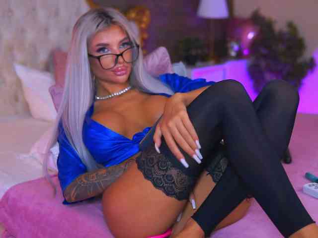 JuicyJessye webcam