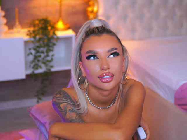 JuicyJessye Sex Cam Show