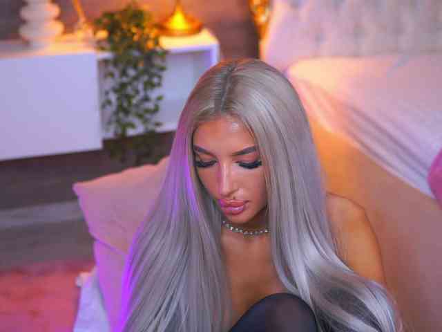 JuicyJessye webcam
