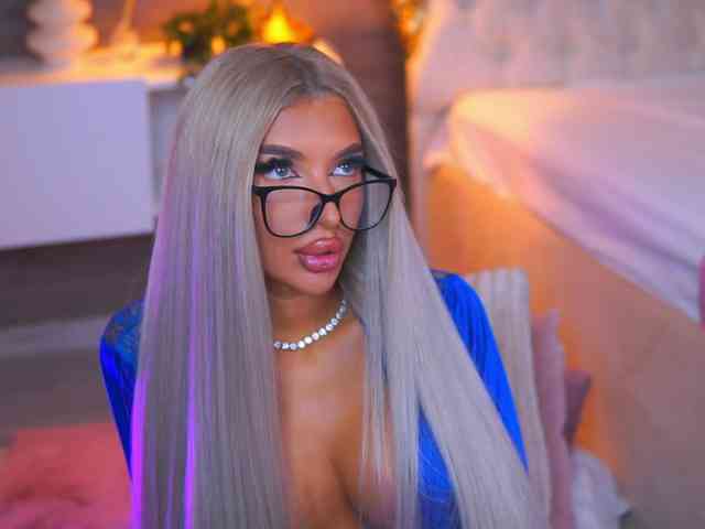 JuicyJessye Sex Cam Show