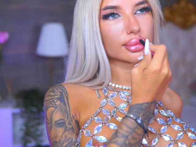 JuicyJessye Sex Cam Show