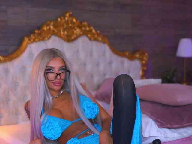 JuicyJessye Sex Cam Show