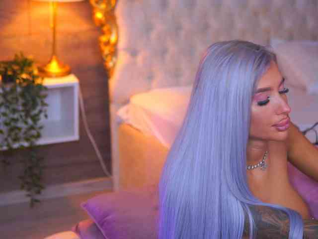 JuicyJessye webcam