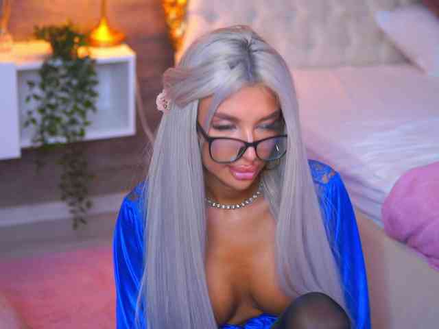 JuicyJessye webcam