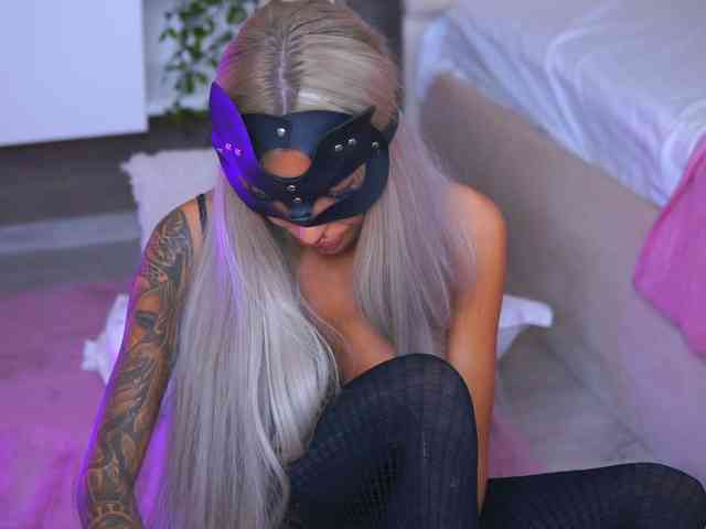 JuicyJessye webcam