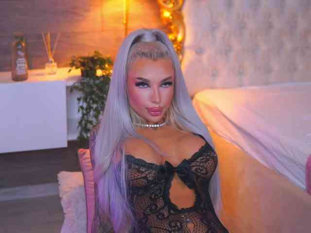 JuicyJessye webcam