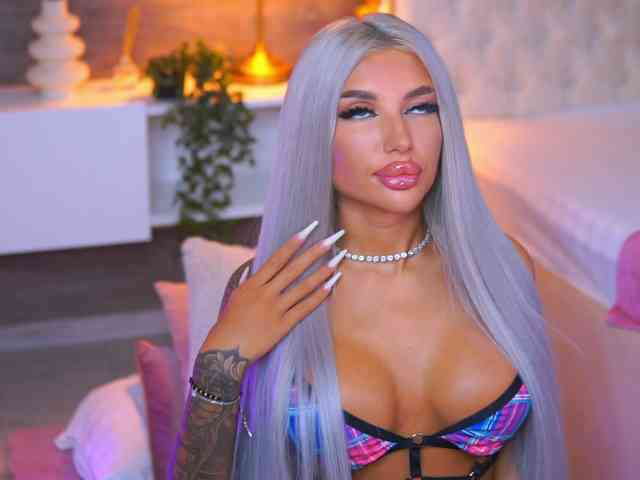JuicyJessye webcam