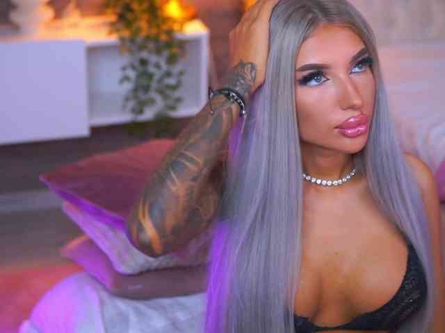 JuicyJessye Sex Cam Show