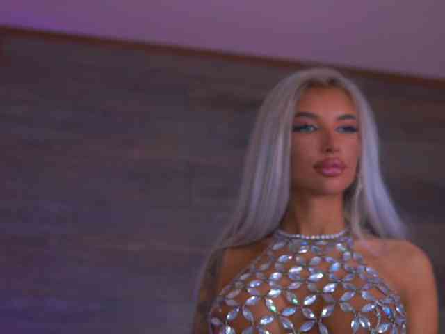 JuicyJessye webcam