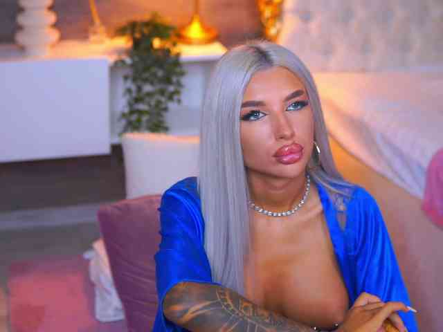 JuicyJessye webcam