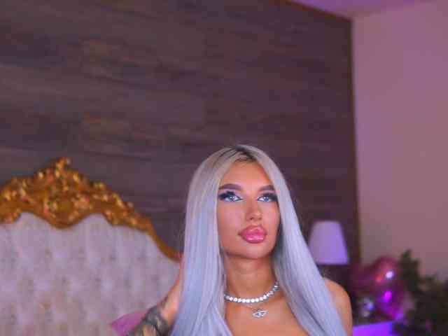 JuicyJessye webcam