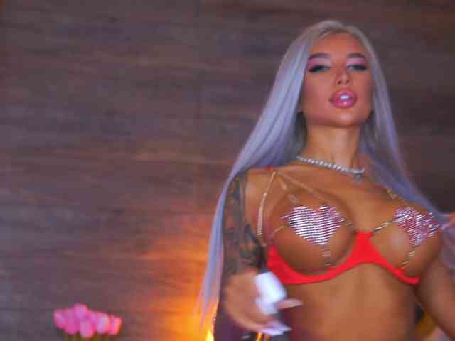 JuicyJessye webcam