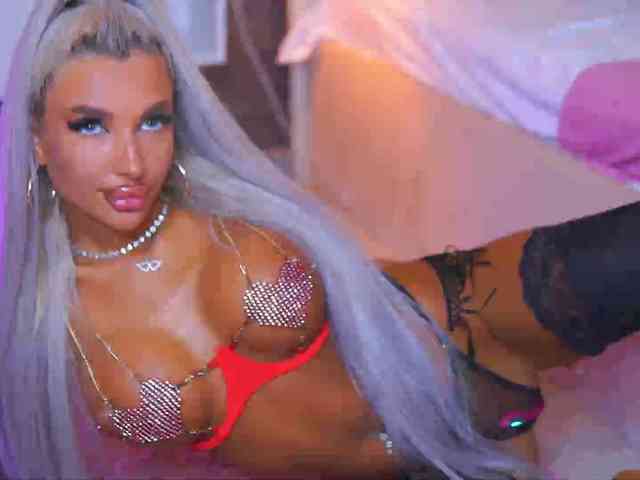 JuicyJessye webcam