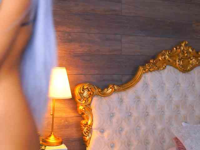 JuicyJessye webcam