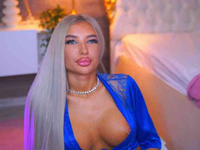 JuicyJessye webcam